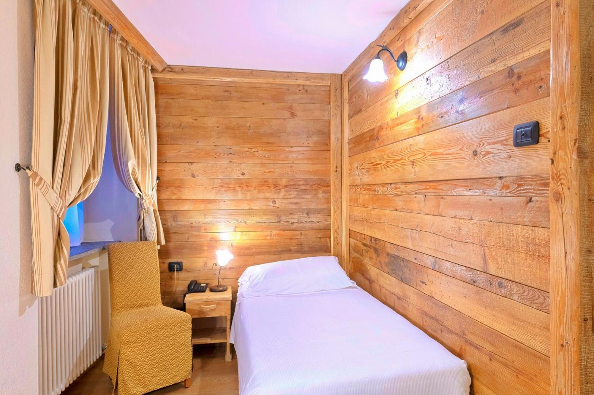 Le Miramonti Hotel Restaurant & Wellness Ла-Тюїль Екстер'єр фото